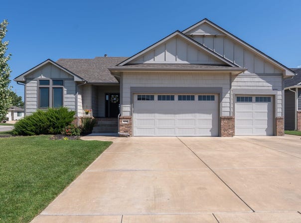8336 W Kackley Ct, Wichita, KS 67205