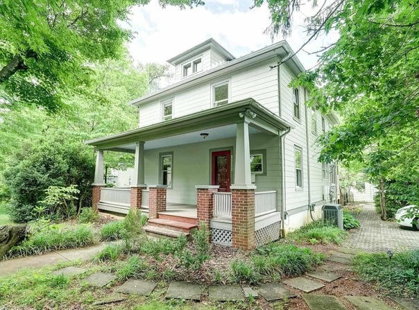 2425 JEFFERSON PARK AVE, CHARLOTTESVILLE, VA 22903