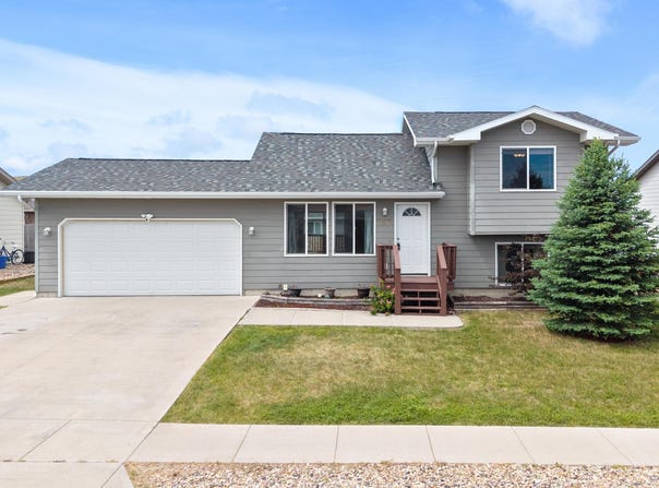 757 Old Cavalry Road, Box Elder, SD 57719