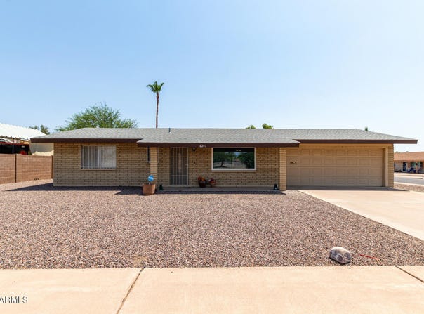 6207 E UNIVERSITY Drive, Mesa, AZ 85205