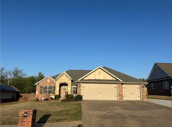 304 Caseys  CT, Lavaca, AR 72941