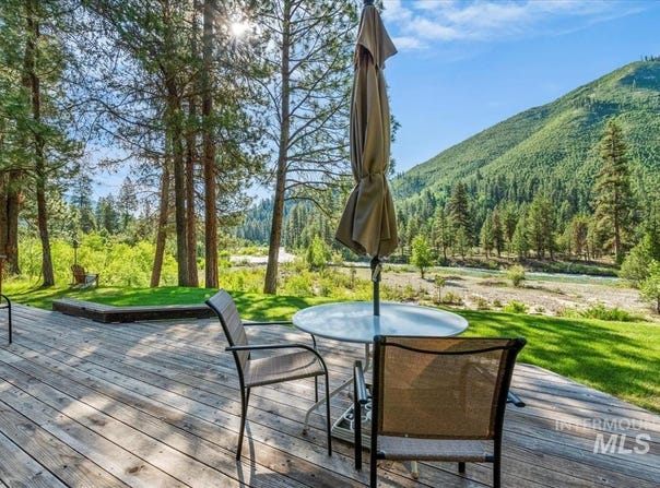 31 Southfork Dr, Lowman, ID 83637
