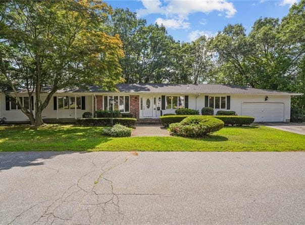 2 Julia Drive, North Providence, RI 02911