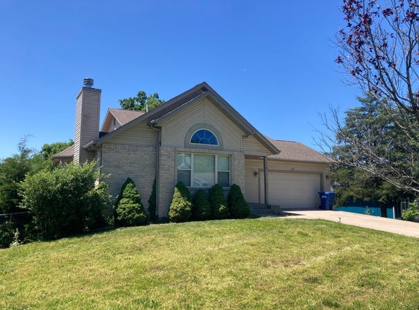 31 Sunset Drive, Camdenton, MO 65020
