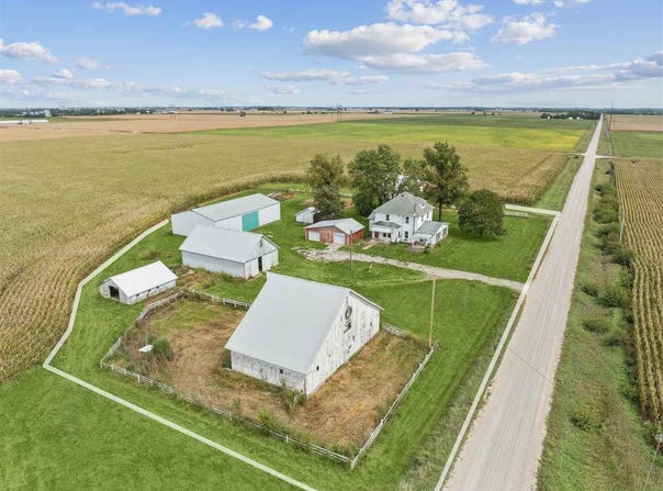 1679 160th St, WestLiberty, IA 52776