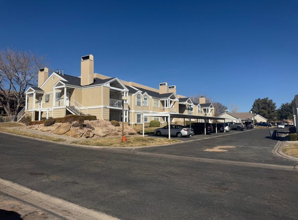 345 N 2450 E, St George, UT 84790