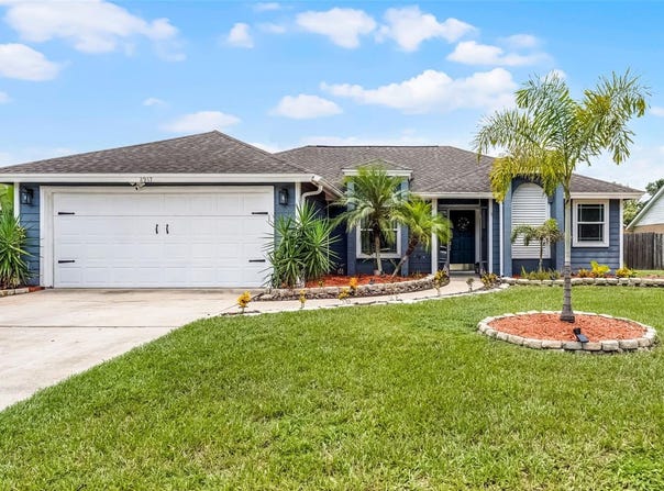 2917 ERSKINE DRIVE, OVIEDO, FL 32765