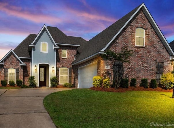 676 Lessie Drive, Stonewall, LA 71078