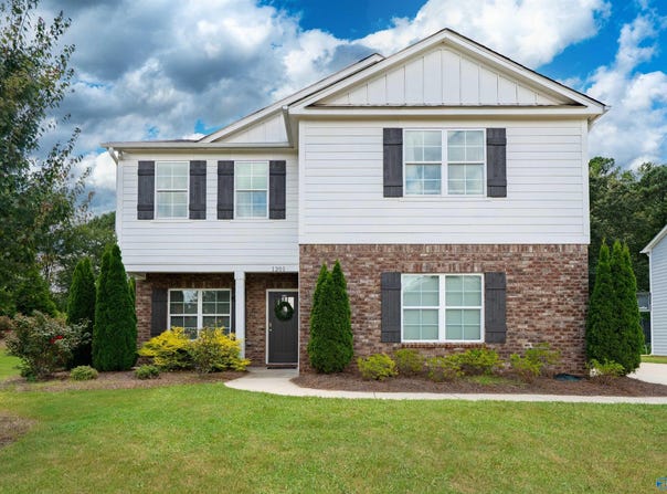 1201 Archers Cove Lane, Springville, AL 35146