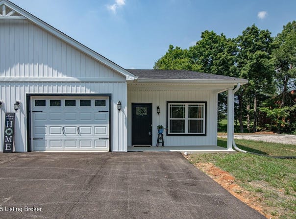 295 Piping Rock Rd Rd, Brandenburg, KY 40108