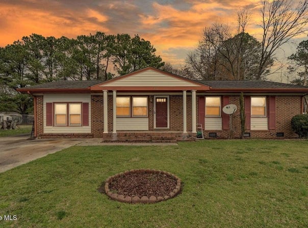 713 Oakdale Drive, Elizabeth City, NC 27909