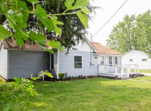 126 N Harrison Avenue, Goodland, IN 47948