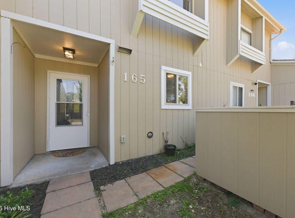 165 Quarterdeck, New Bern, NC 28562