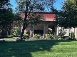5800 Coach Gate Wynde, Louisville, KY 40207