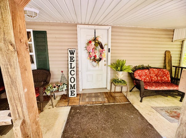 1155 West Highway 1376, East Bernstadt, KY 40729