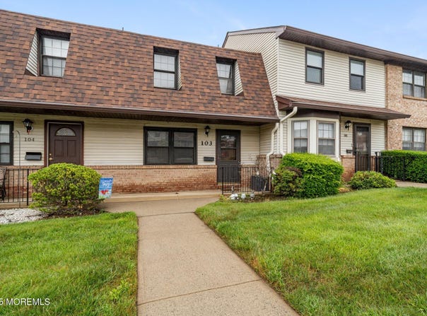 103 Village Green Way, Hazlet, NJ 07730