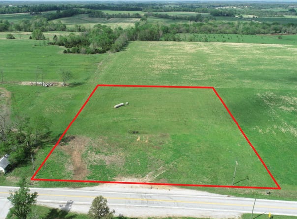 6777 E Highway 32, El Dorado Springs, MO 64744