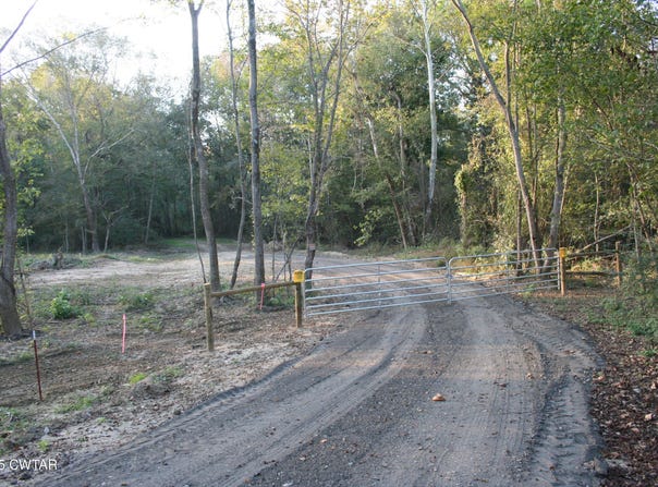 Garland Road, Henderson, TN 38340