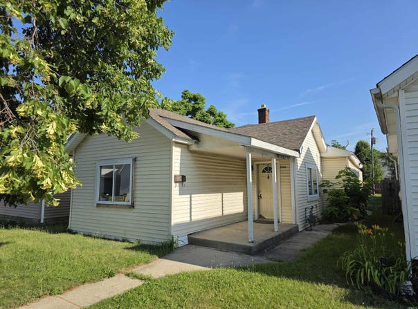 1335 Dunham Street, South Bend, IN 46619-3811