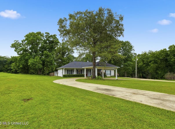 512 Stokes Road, Ridgeland, MS 39157