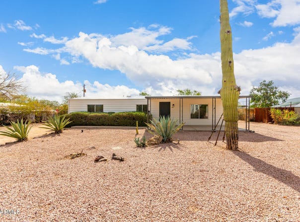 2158 N GOLD Drive, Apache Junction, AZ 85120