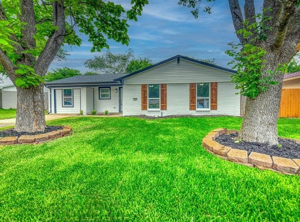 1225 Venus Street, Cedar Hill, TX 75104