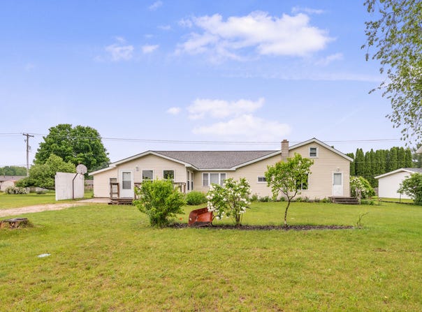 20550 19 Mile Road, Big Rapids, MI 49307