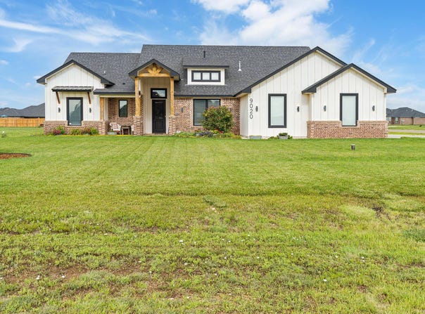 9020 BARTON SPRINGS Drive, Amarillo, TX 79119-7905
