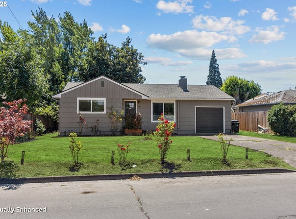 2681 D ST, Springfield, OR 97477