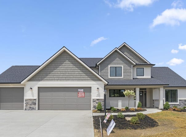 511 Caribou Crossing, Auburn, IN 46706