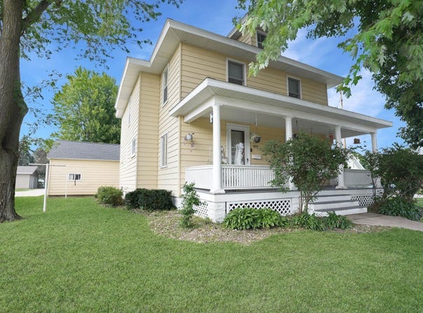 400 W 3rd Street, Sumner, IA 50674