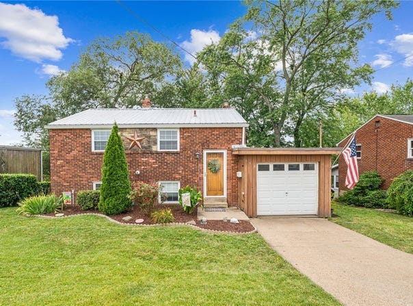 358 Lebanon School Rd, West Mifflin, PA 15122