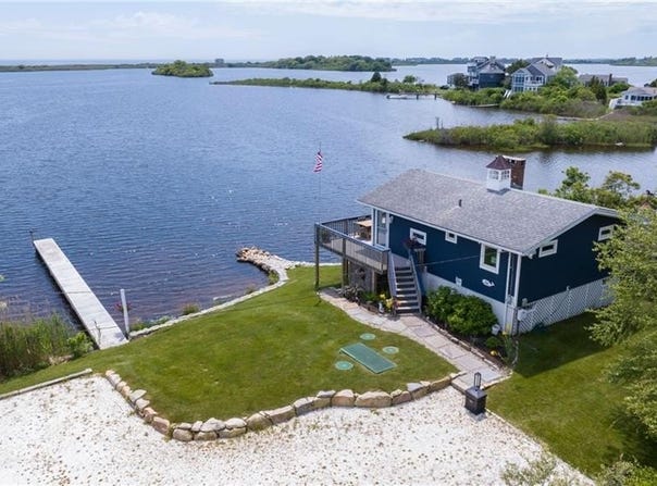 26 Gull Road, South Kingstown, RI 02879