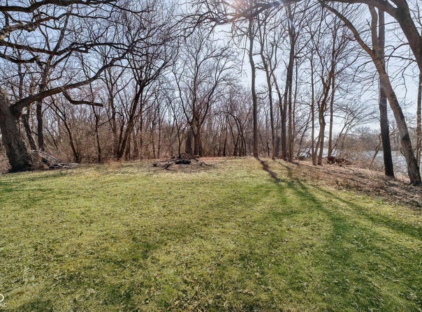 6625 Riverfront Avenue, Indianapolis, IN 46220