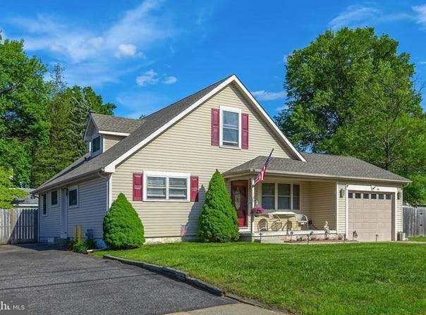 166 QUEEN STREET, WEST DEPTFORD, NJ 08086