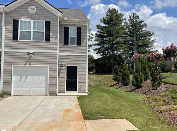 319 High Log Trail, Greer, SC 29651