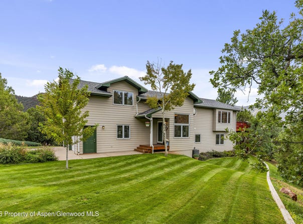 687 Canyon Creek Drive, Glenwood Springs, CO 81601