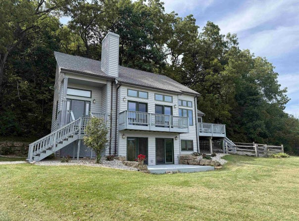 125 Cogan Drive, GALENA, IL 61036