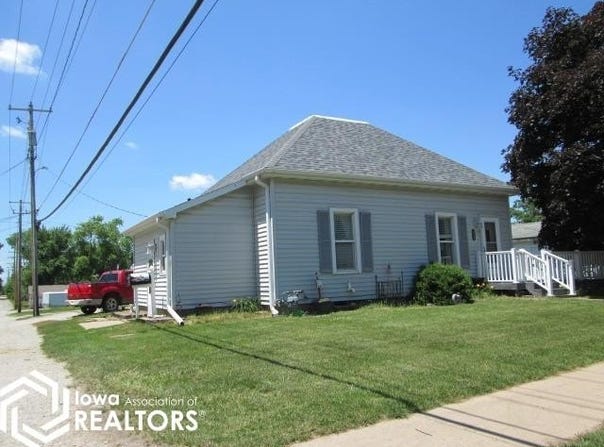 215 S 12th, Chariton, IA 50049