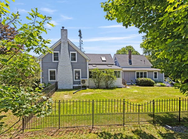 30 Pine Street, Freeport, ME 04032