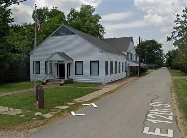 404 S Adams Street, Kemp, TX 75143