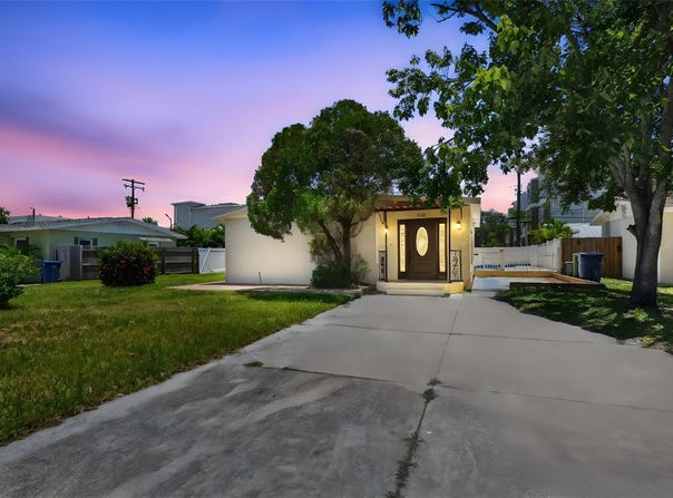 4506 S CORTEZ AVENUE, TAMPA, FL 33611