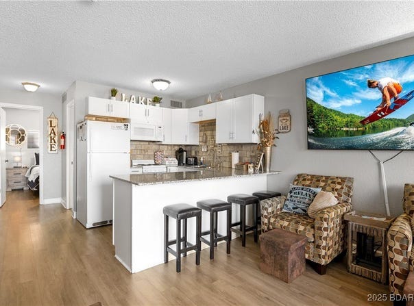 6620 Weston Point Drive, Osage Beach, MO 65065