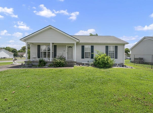 1201 Miller Pond Road, Franklin, KY 42134