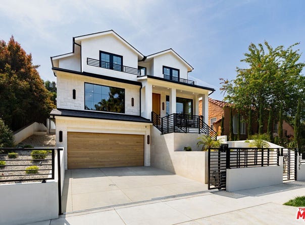 2565 Patricia Ave, Los Angeles, CA 90064