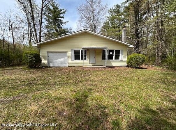 276 Silver Spur Road E, Cairo, NY 12413