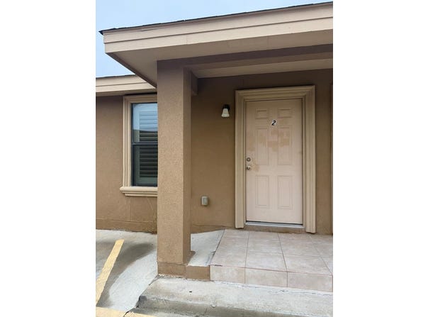 1520 Eidson Rd, Eagle Pass, TX 78852