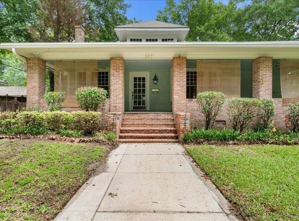 307 4th Ave., Hattiesburg, MS 39401