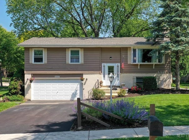 602 S Vista Drive, Algonquin, IL 60102