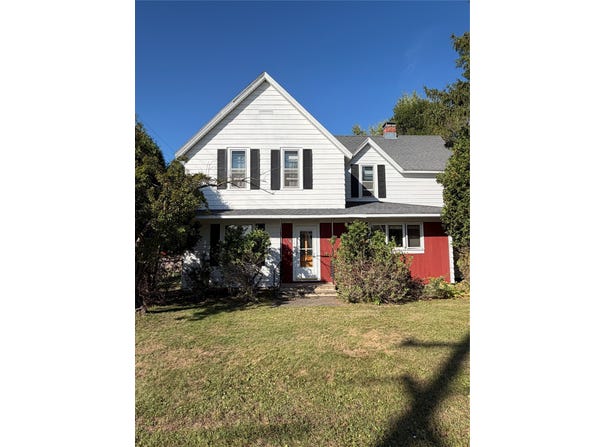 101 Allen Street E, Prairie Farm, WI 54762
